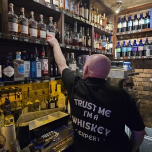 Trust me, Im a Whiskey Expert Polo Shirt Revolution Bar
